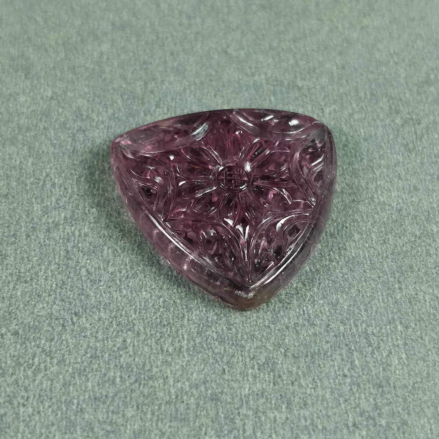 Rubellite TOURMALINE Gemstone Carving : 25.86cts Natural Untreated Pink Tourmaline Hand Carved Triangle Shape 25mm (With Video)
