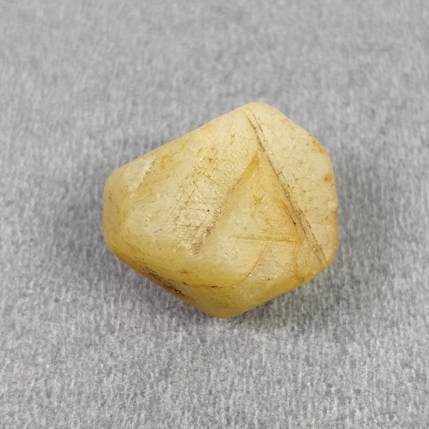 Sapphhire Gemstone