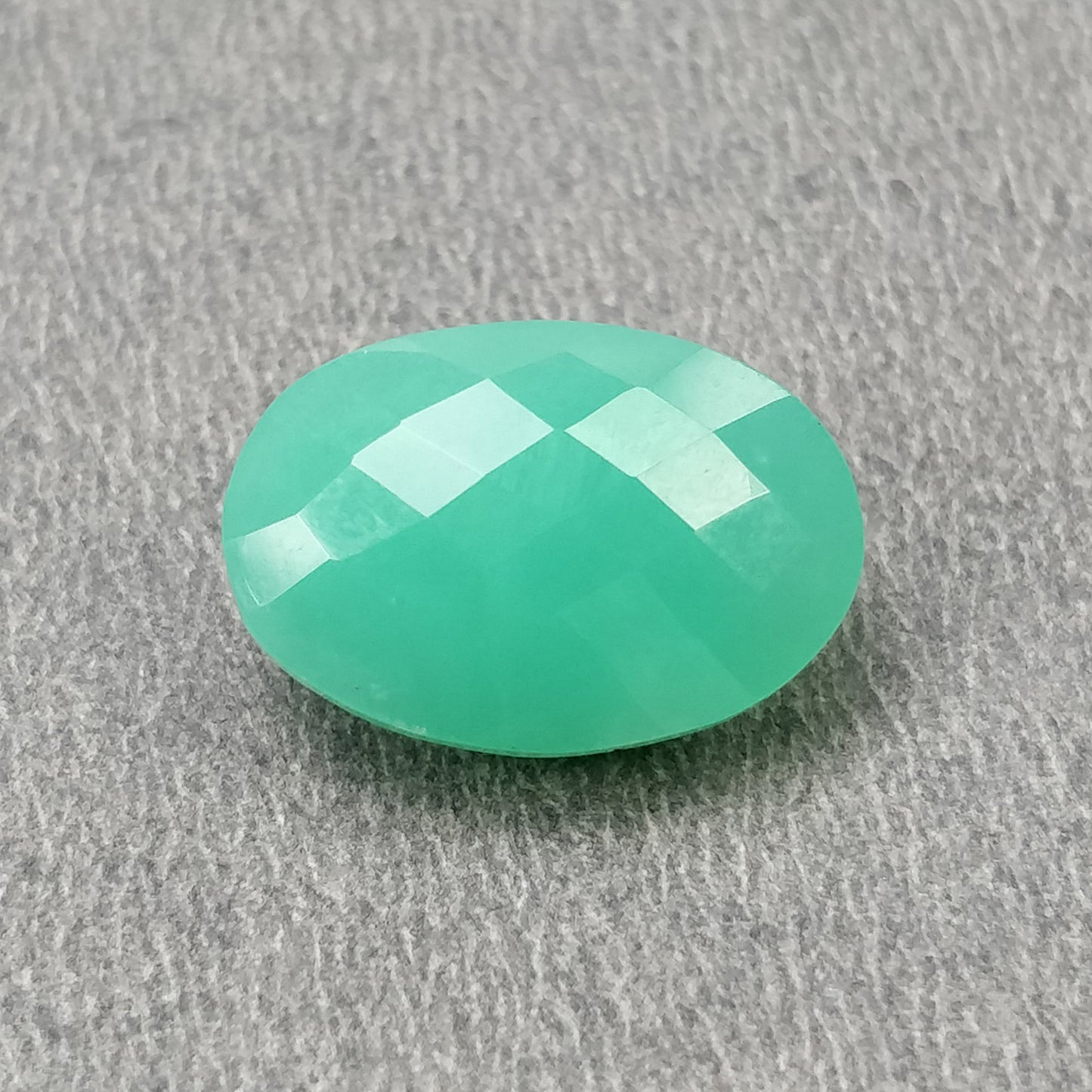 Chrysoprase Gemstone