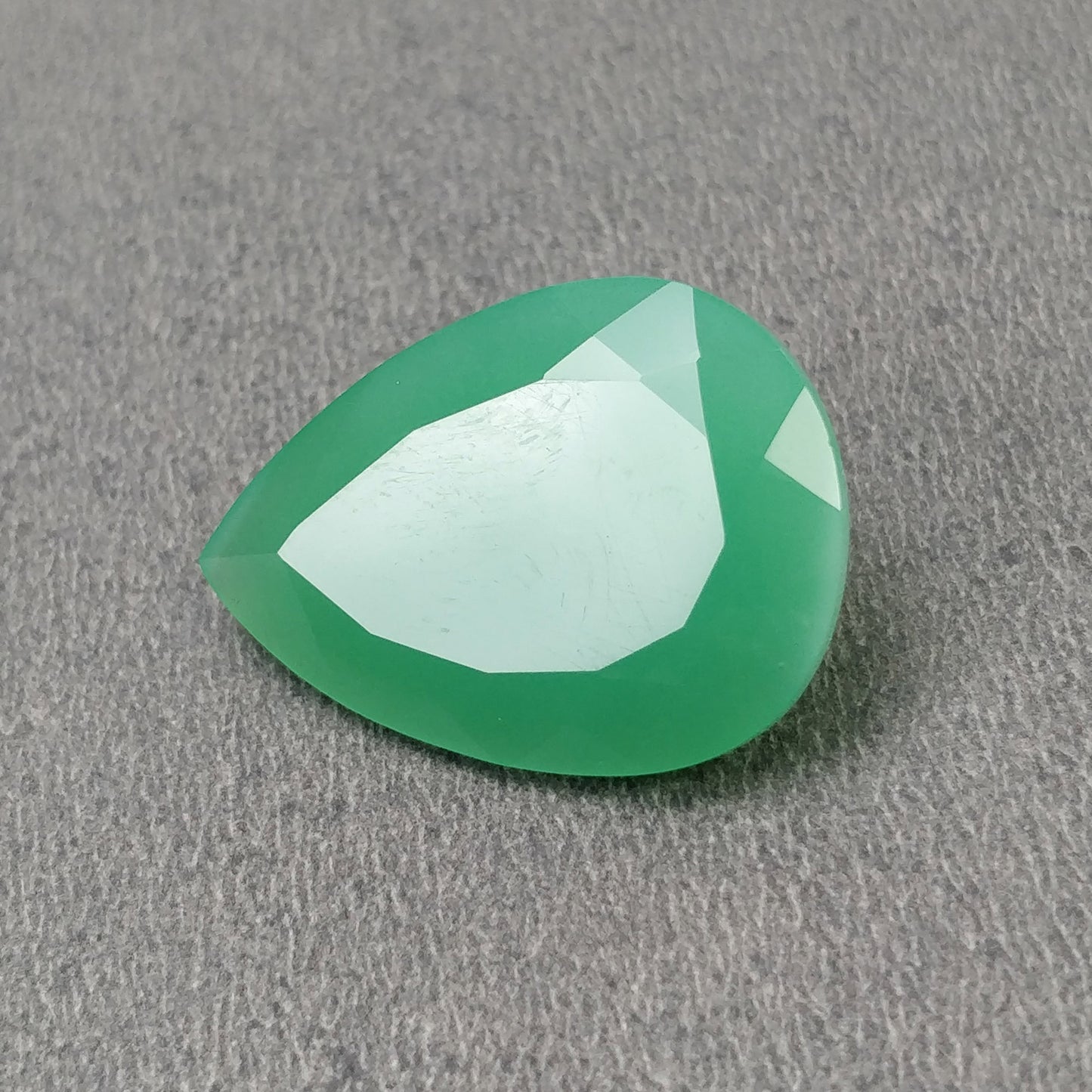 Chrysoprase Cut