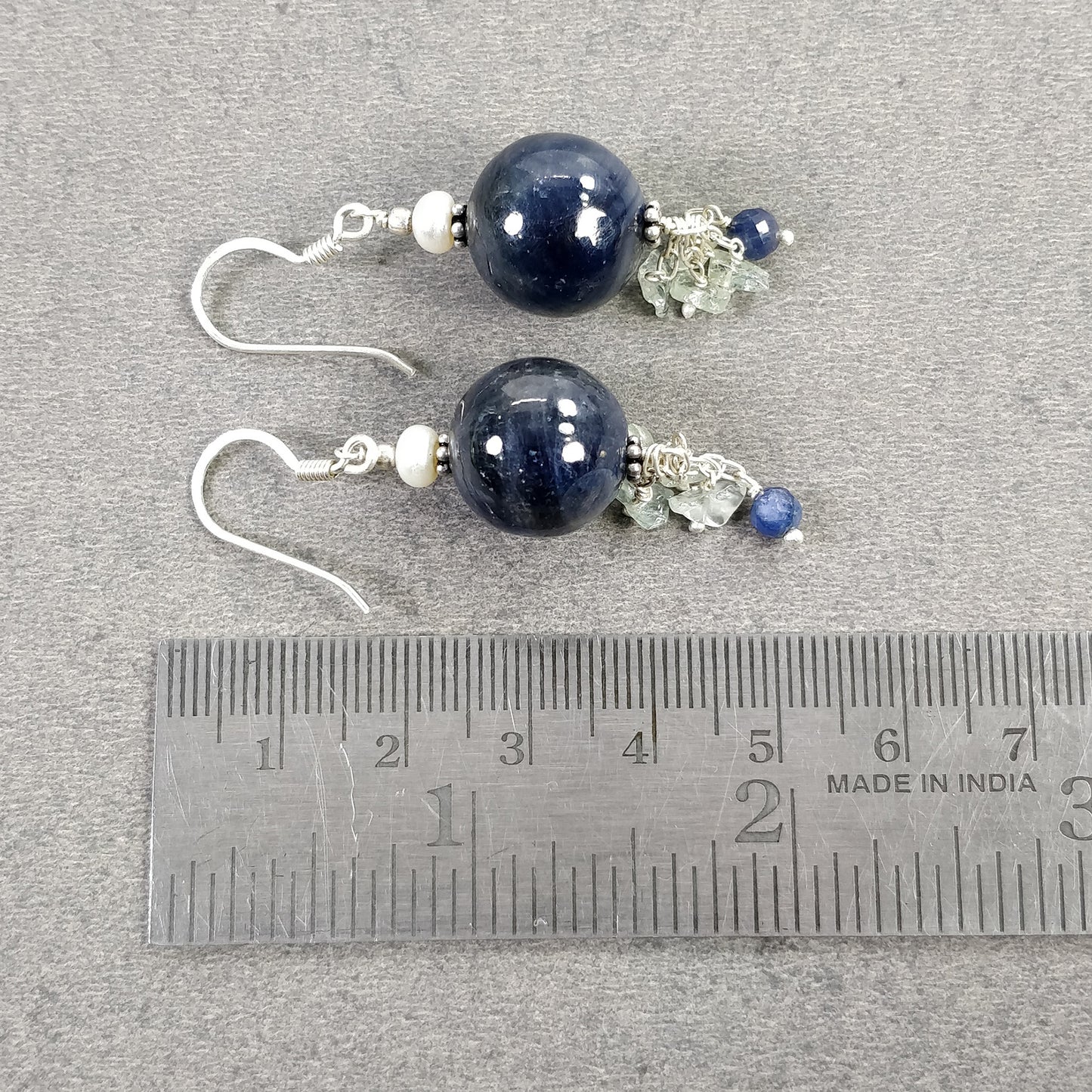 Sapphire gemstone