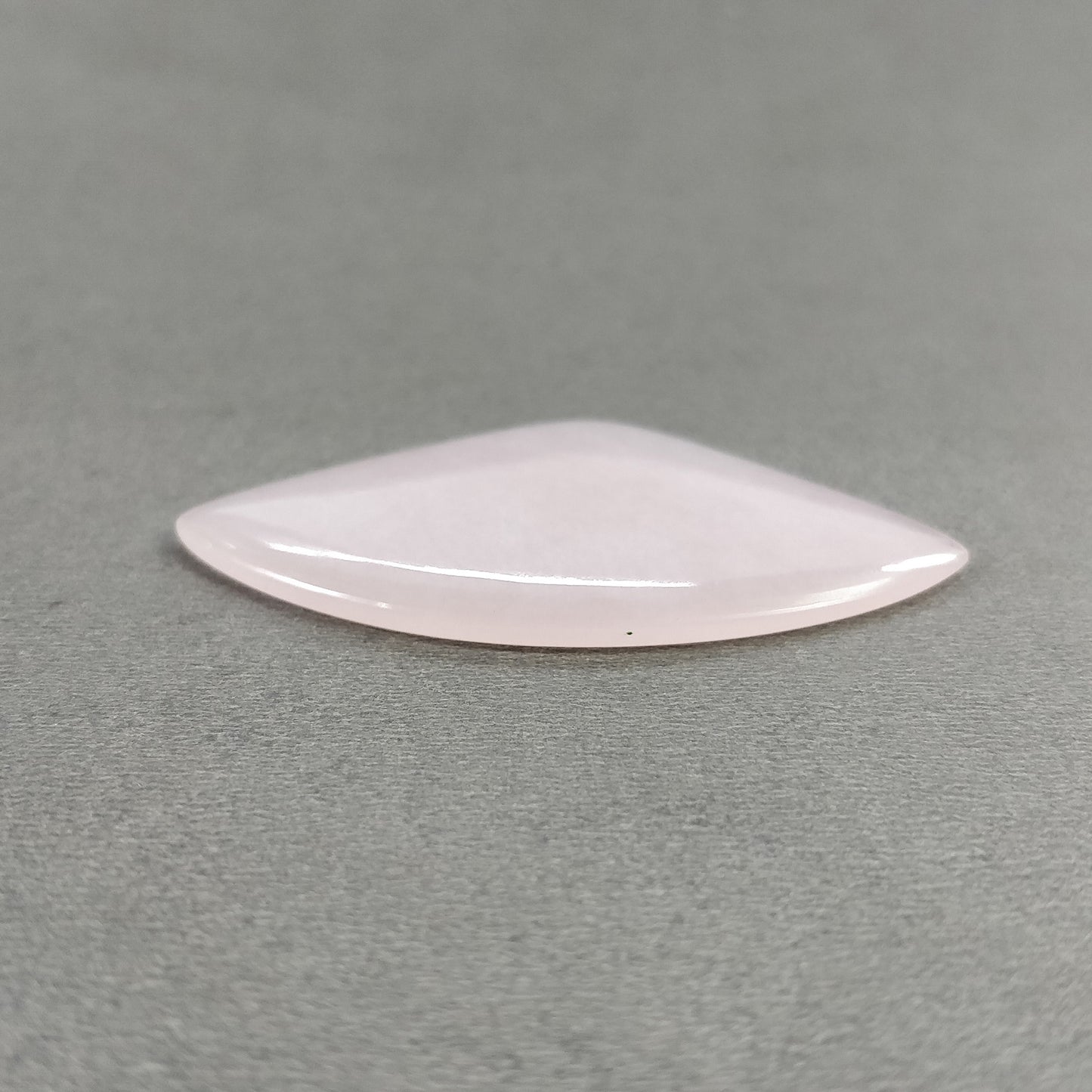 PINK ROSE QUARTZ Gemstone Cabochon : 52.55cts Natural Untreated Unheated Quartz Gemstone Triangle Shape 56*39mm