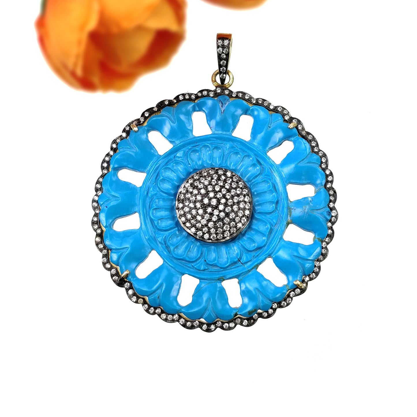 Prong Set Pendant