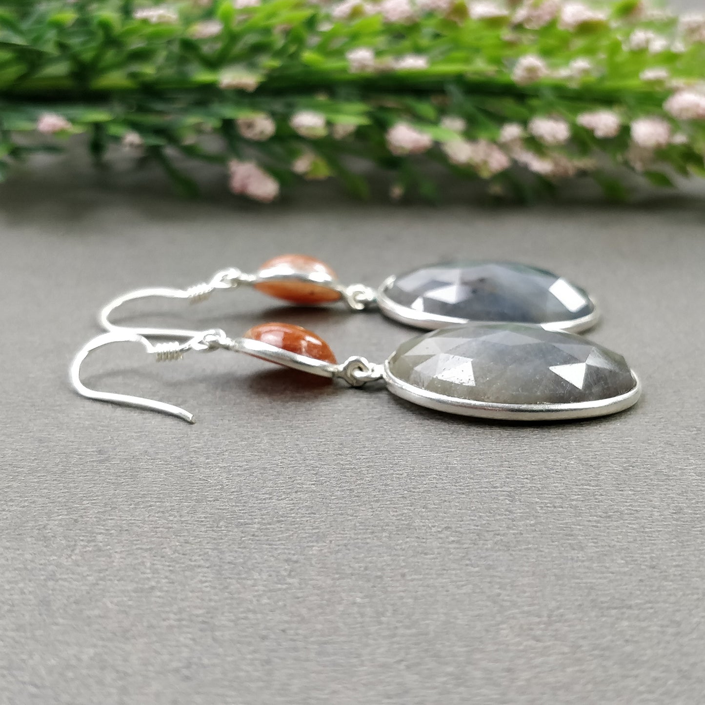 Prong Set Earring