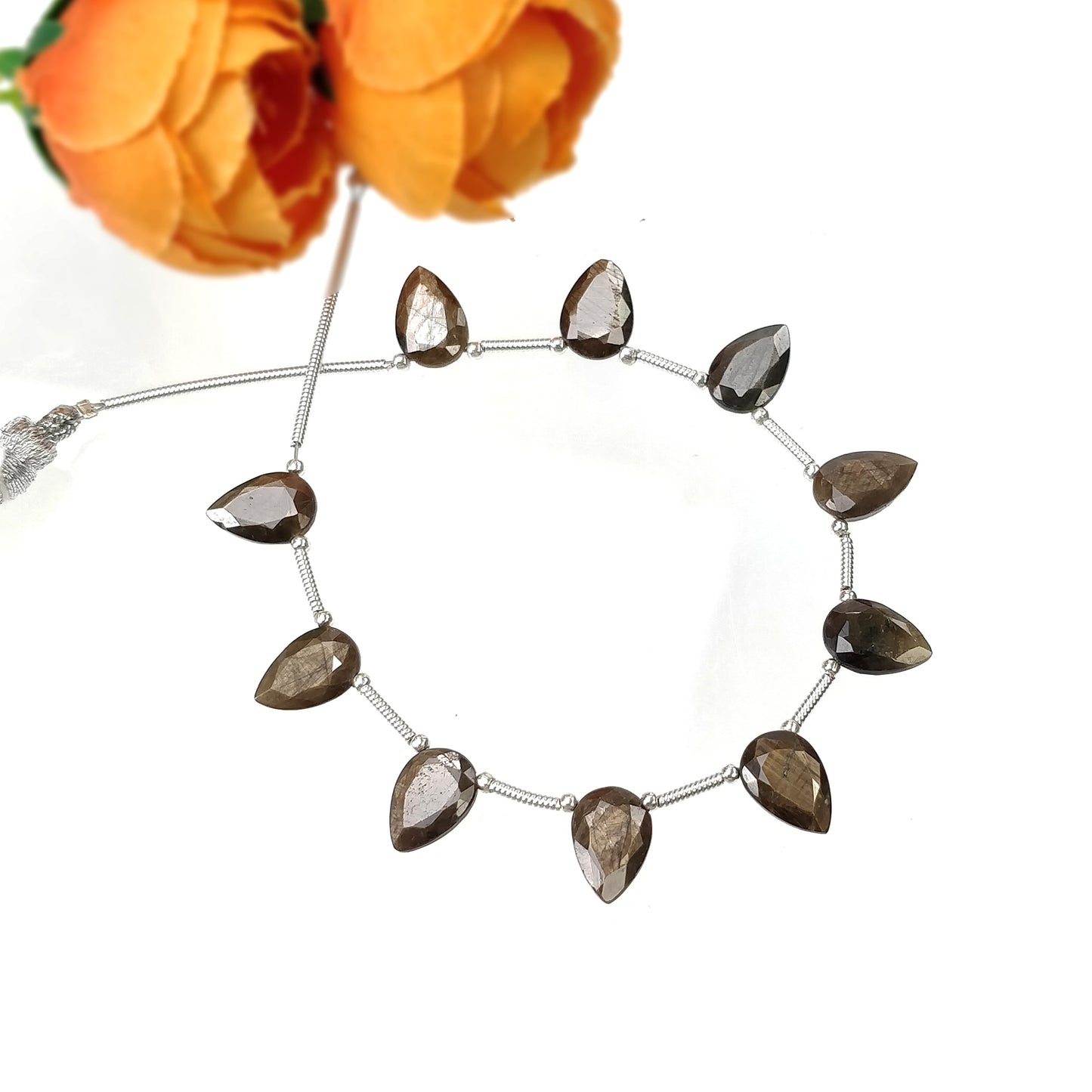Faceted beads