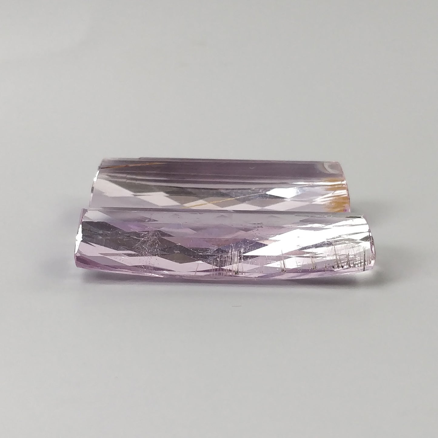 Faceted kunzite