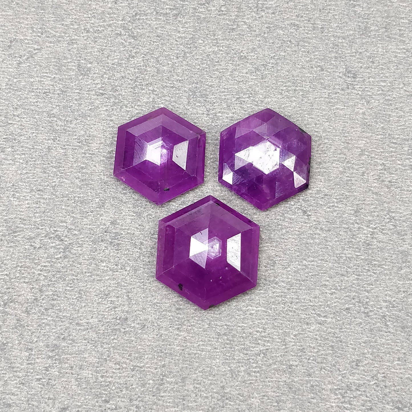 Sapphire Gemstone Step Cut : 33.75cts Natural Untreated Raspberry Purple Pink Sapphire Hexagon Shape 16*14mm - 18.5*16mm 3pcs
