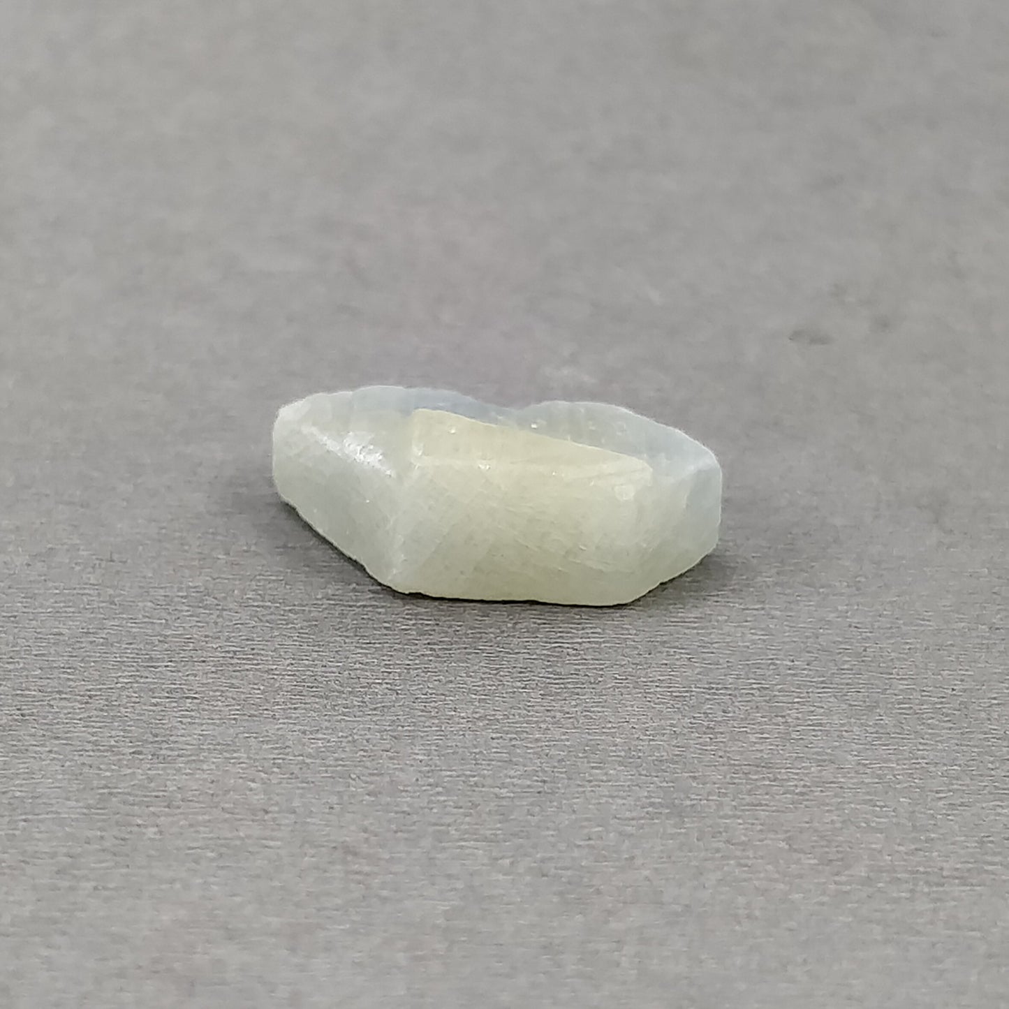 Sapphire gemstone