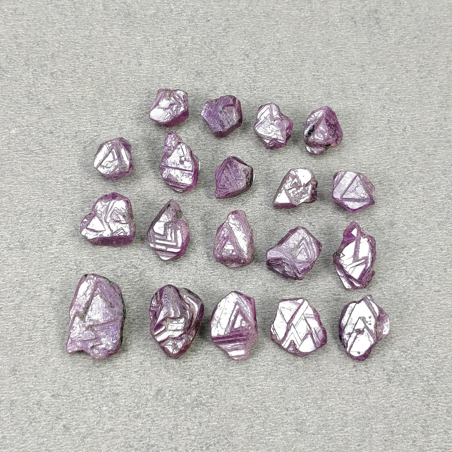 Record Keeper Ruby Gemstone Crystal: 85.90cts Natural Untreated Red Ruby Triangle Formative Specimen 9*8mm - 16.5*12mm 19pcs Set