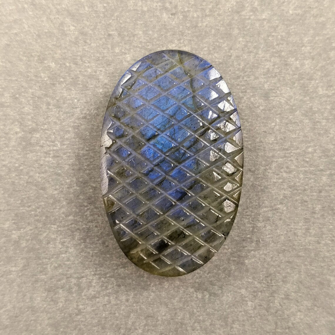 BLUE LABRADORITE Gemstone Carving : 29.44cts Natural Untreated Labradorite Hand Carved Both Side Oval Shape 30*19mm*8(h) (With Video)