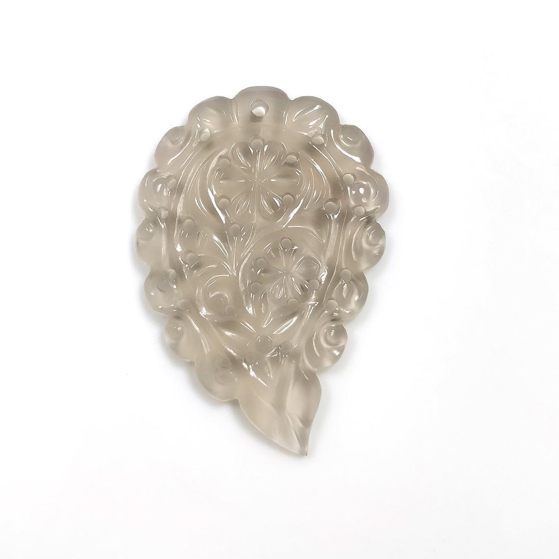 ONYX Gemstone MEDIUM LEAF Carving : 29.00cts Natural Onyx Gemstone One Sided Hand Carved Medium Size Indian Leaf 43*29mm 1pc For Pendant