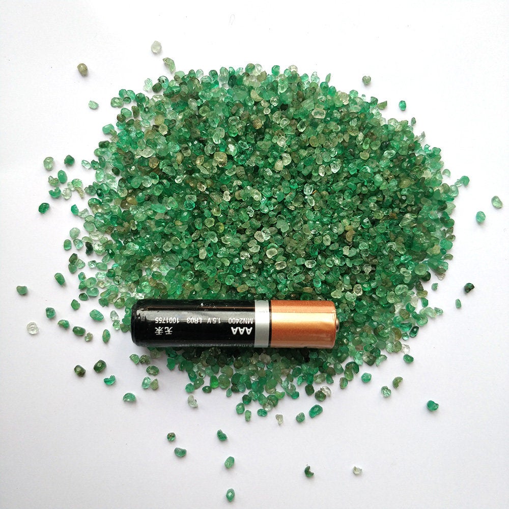 Natural Green COLOMBIAN EMERALD Gemstone Rough & Scrap Piece WHOLESALE Lot Below 2.5mm 50.00cts Lot Fine quality May Birthstone Mineral Size