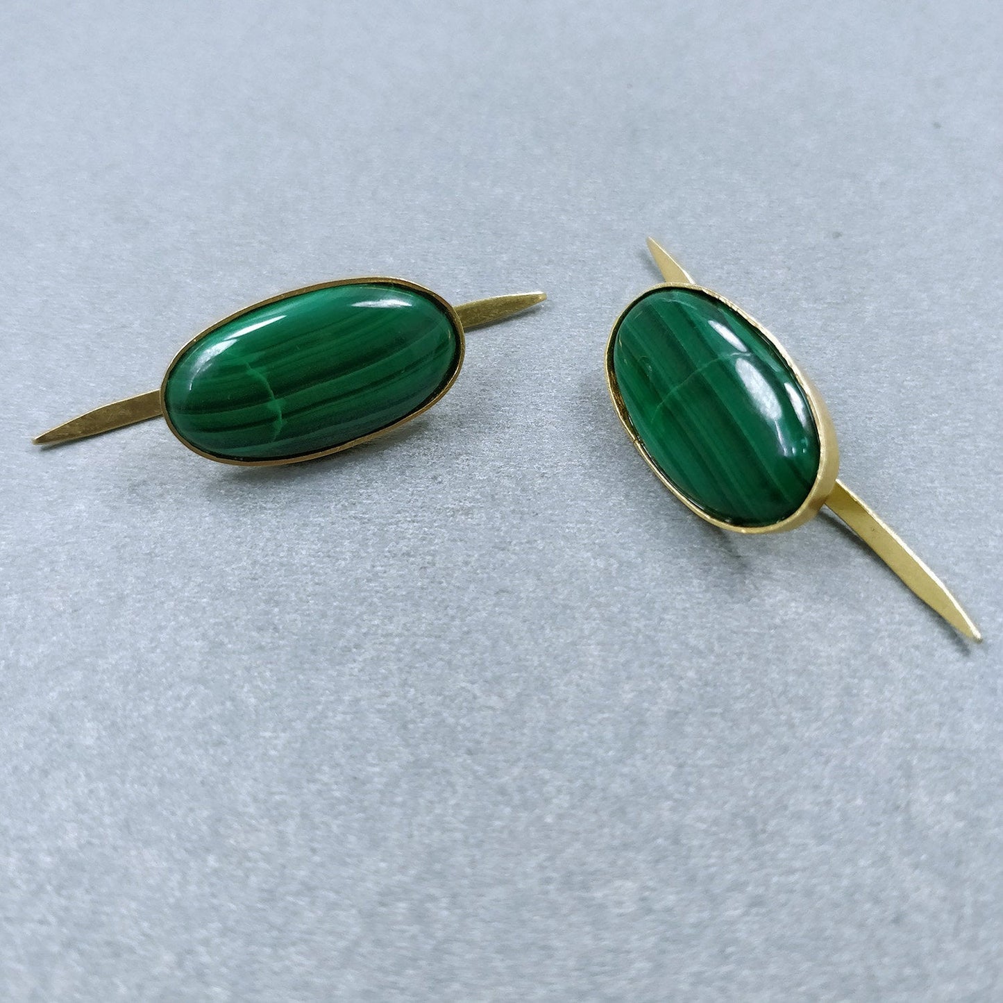 GREEN MALACHITE Gemstone PIN : 9.60gms Natural Untreated Malachite Gemstone Oval Cabochon Brass Gold Plated Lapel Pins 25*13.5mm*5(h) Pair