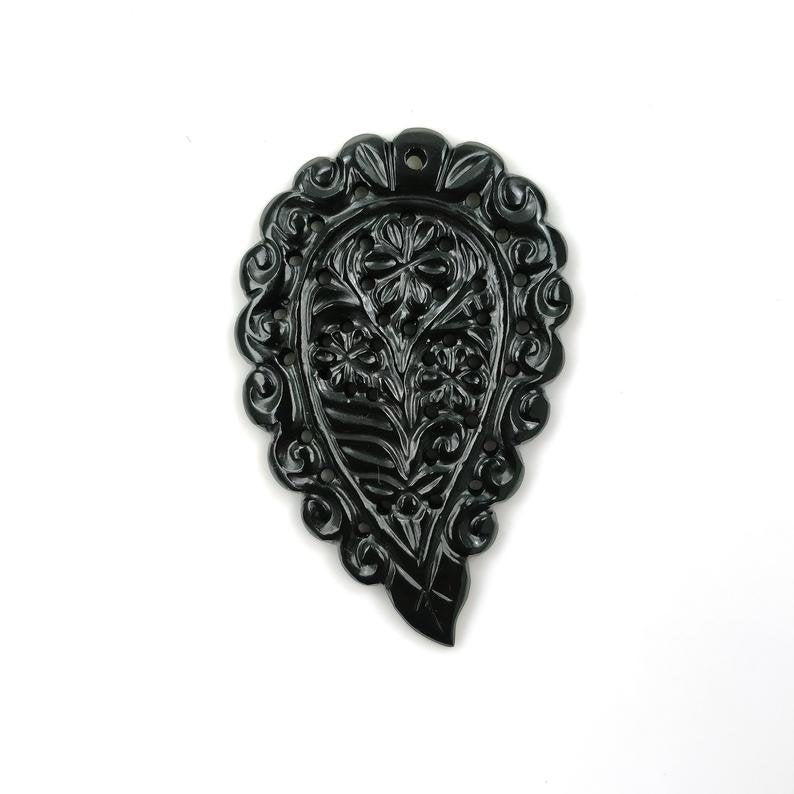 ONYX Gemstone MEDIUM LEAF Carving : 29.00cts Natural Onyx Gemstone One Sided Hand Carved Medium Size Indian Leaf 43*29mm 1pc For Pendant