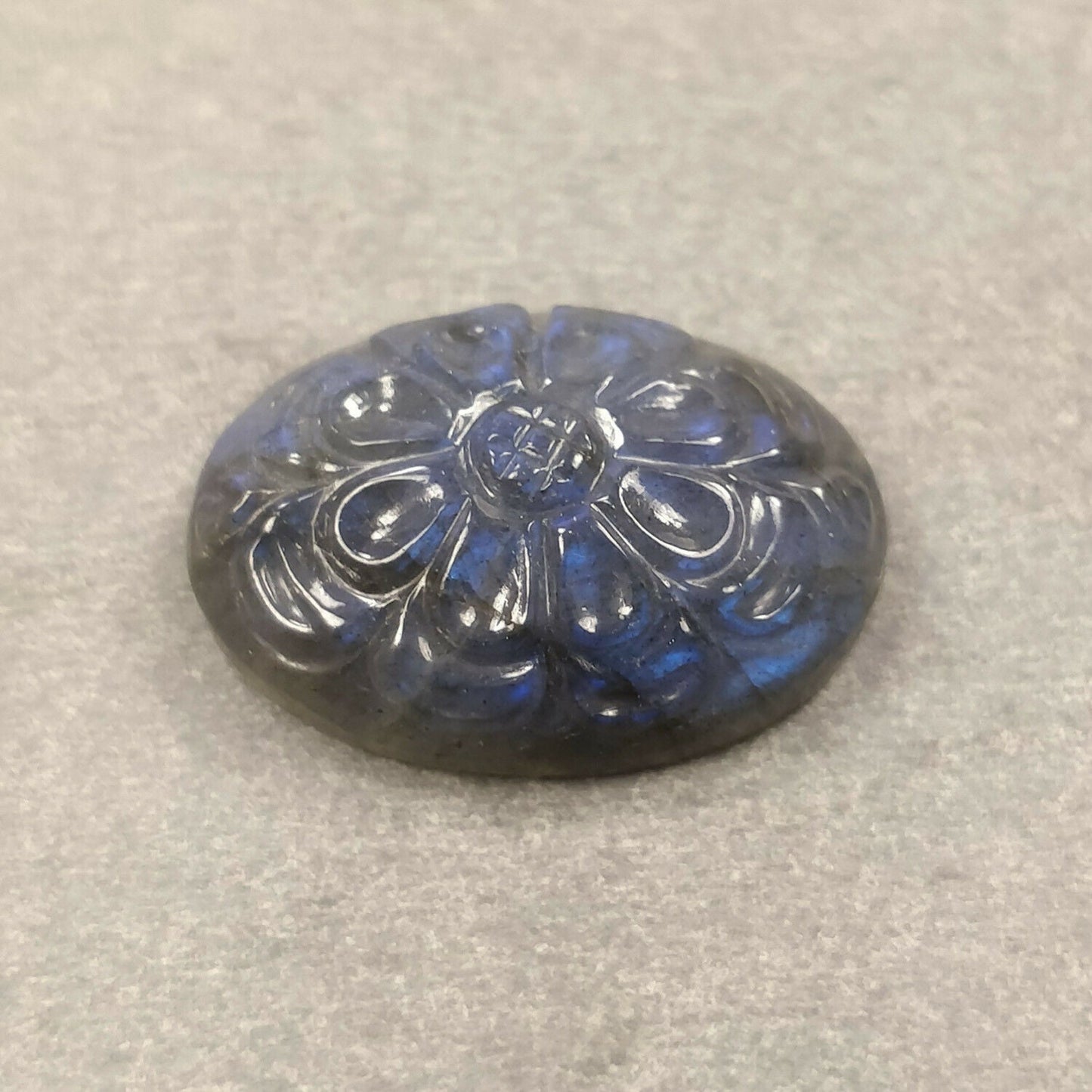 BLUE LABRADORITE Gemstone Carving : 19.85cts Natural Untreated Labradorite Hand Carved Both Side Oval Shape 22.5*16mm (With Video)