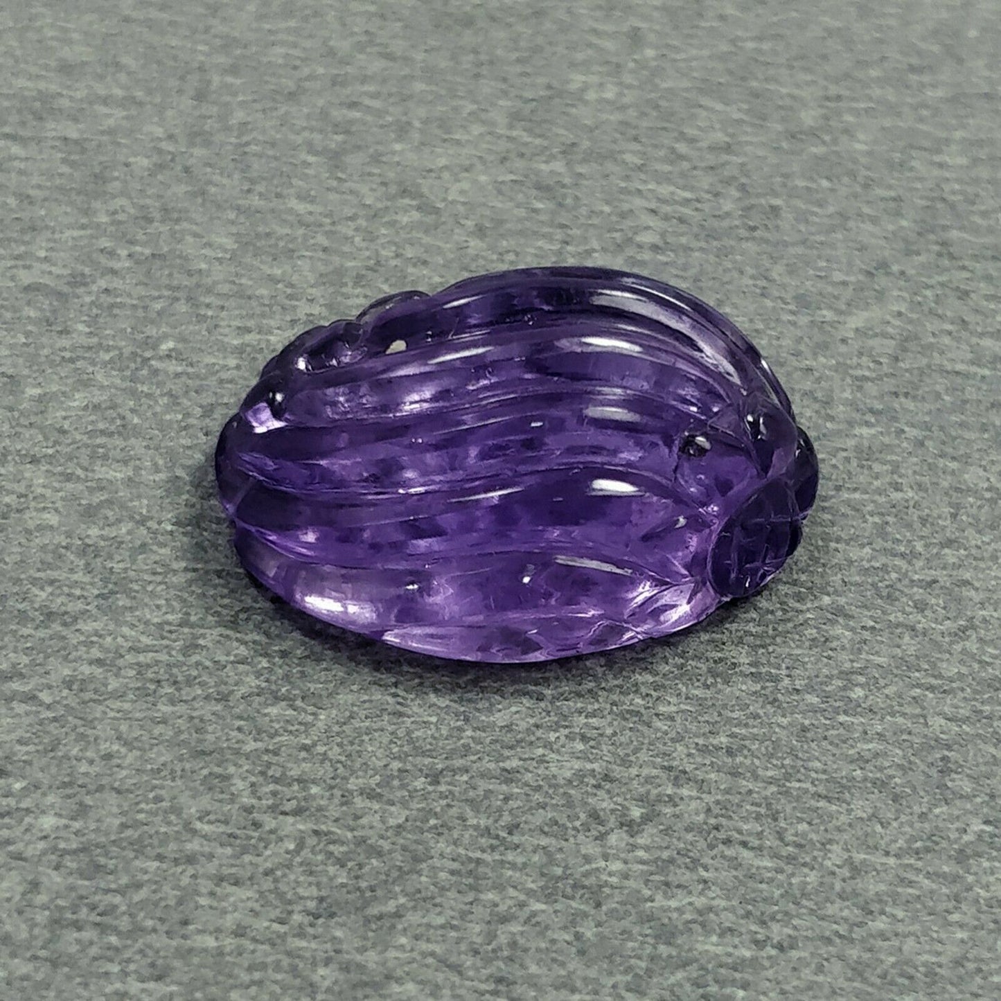 8.40cts Natural Untreated PURPLE AMETHYST Gemstone Oval Shape Both Side Hand Carved 17*12mm (With Video)