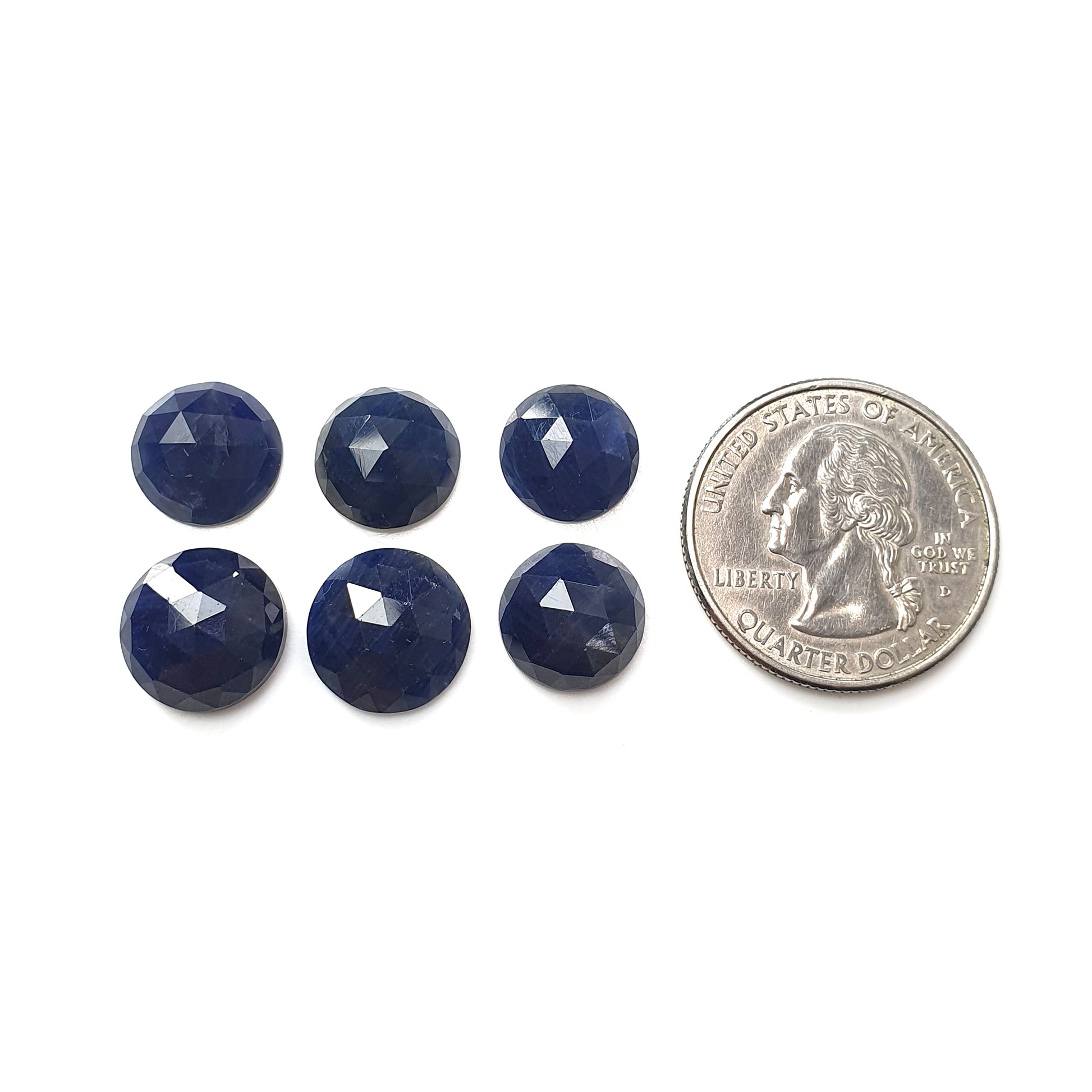 gemma di zaffiro con taglio a rosa