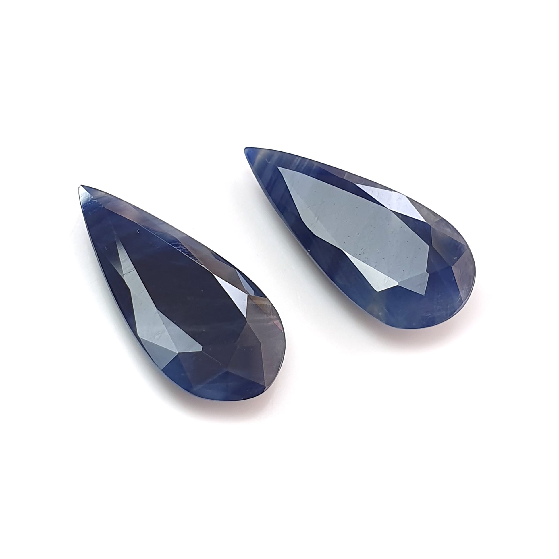 用于制作耳环的蓝宝石