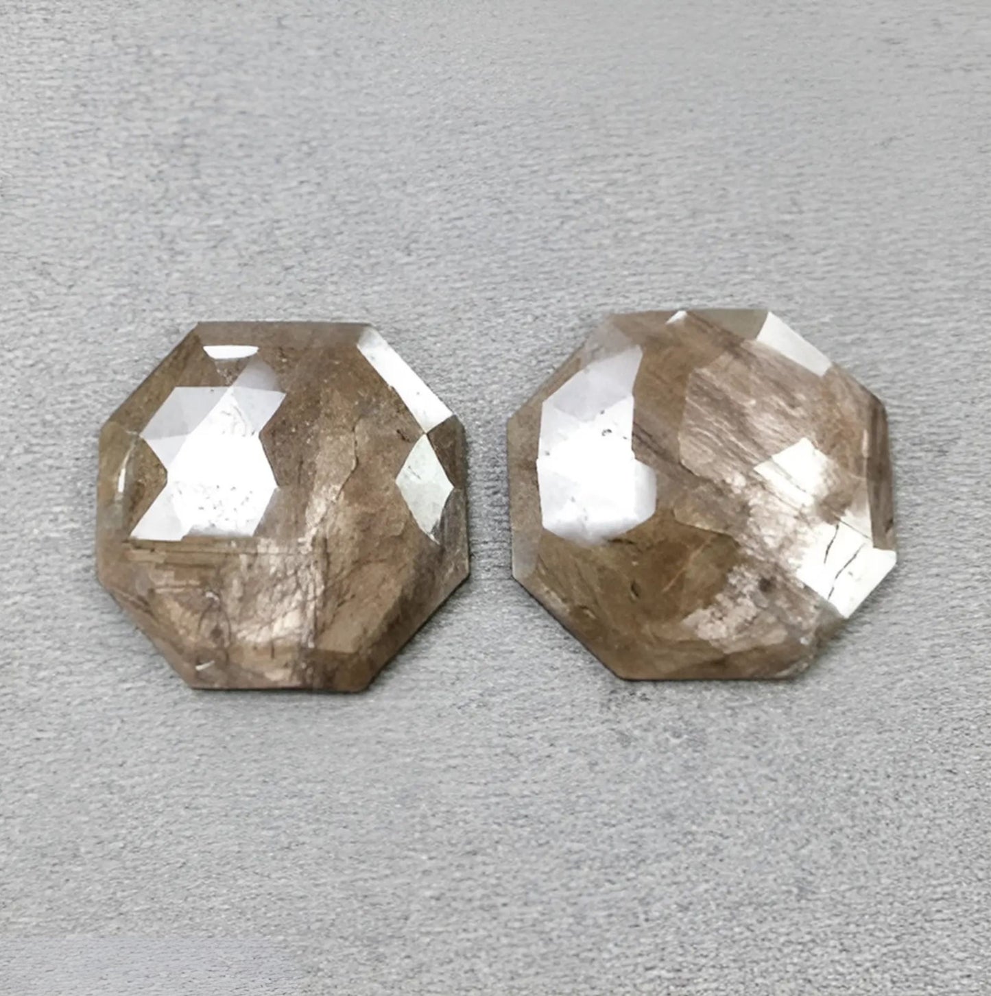 チョコレートサファイア ヘキサゴンローズカット