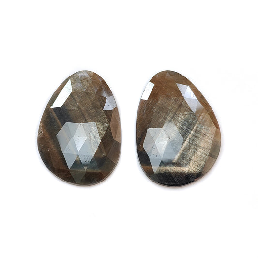 Pierre précieuse saphir chocolat taillée