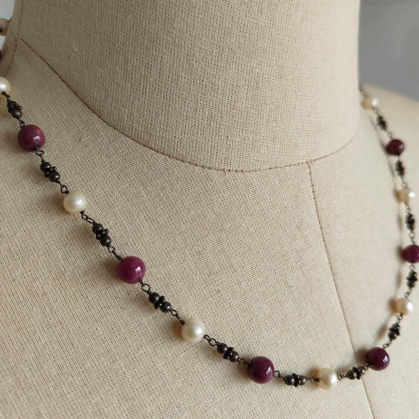 Ruby & Pearl Gemstone With 925 Sterling Silver Jewelry: 20.40gms Natural Untreated Plain Round Beaded Victorian Earring Necklace Earring Set