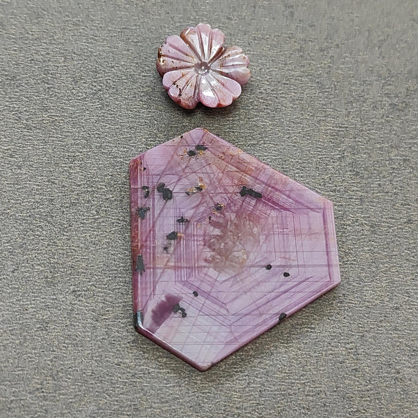 Rosemary Sheen SAPPHIRE Gemstone Flat Slices & Flower Carving : Natural Untreated Unheated Multi Sapphire Round , Hexagon Shapes 2pcs Sets