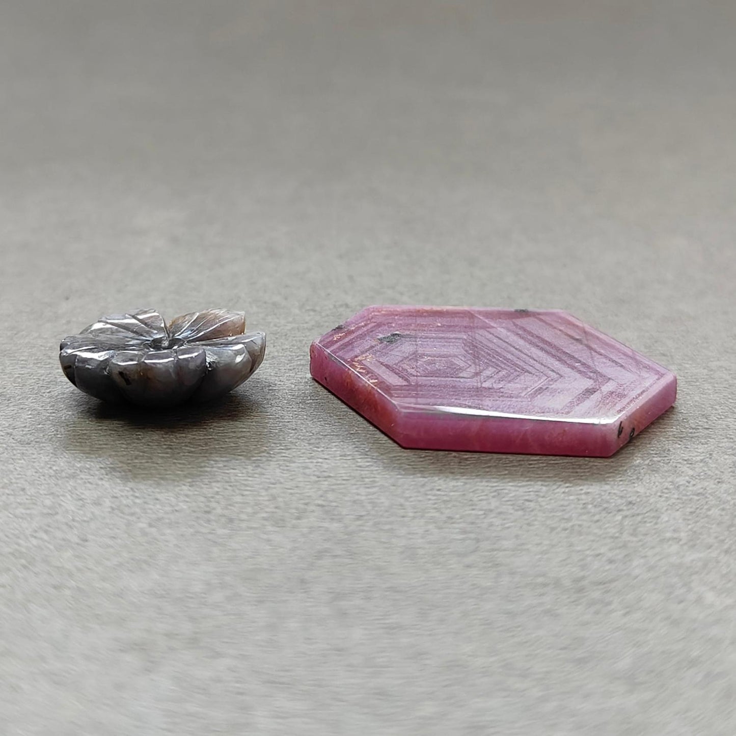 Rosemary Sheen SAPPHIRE Gemstone Flat Slices & Flower Carving : Natural Untreated Unheated Multi Sapphire Round , Hexagon Shapes 2pcs Sets