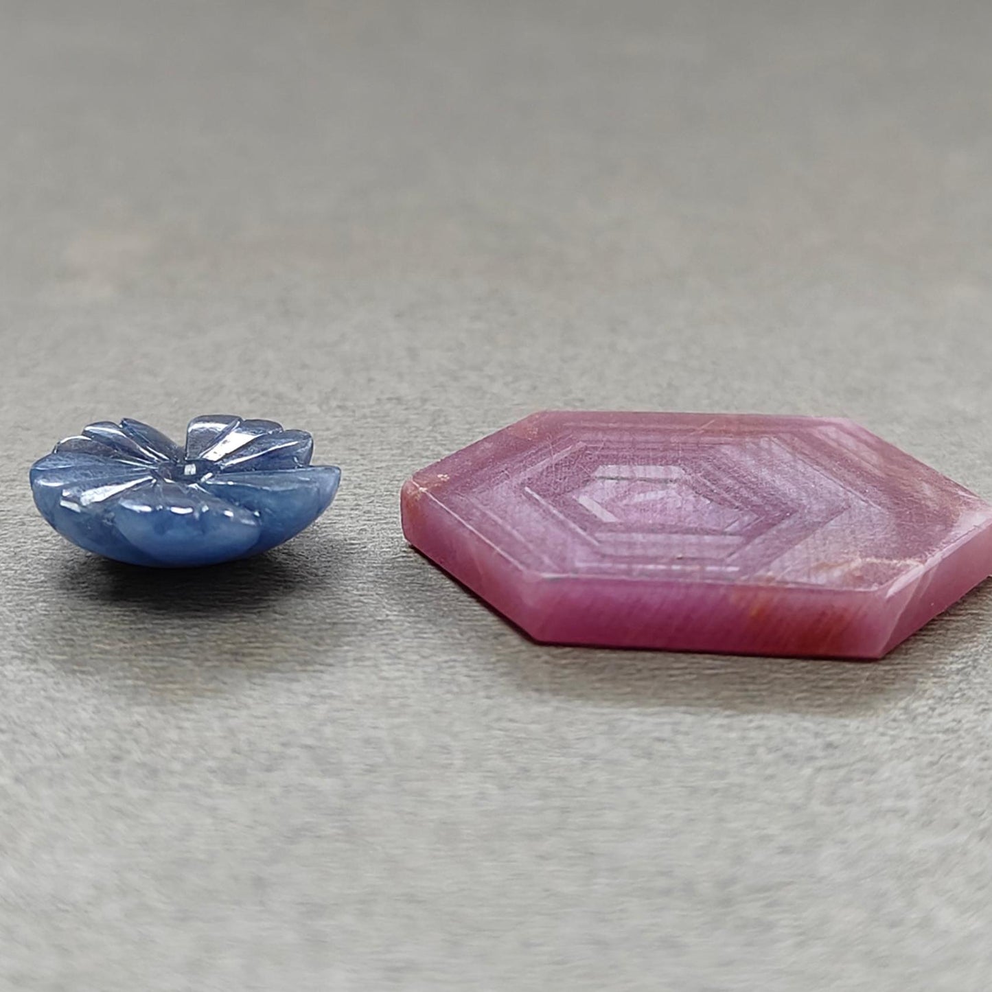 Rosemary Sheen SAPPHIRE Gemstone Flat Slices & Flower Carving : Natural Untreated Unheated Multi Sapphire Round , Hexagon Shapes 2pcs Sets
