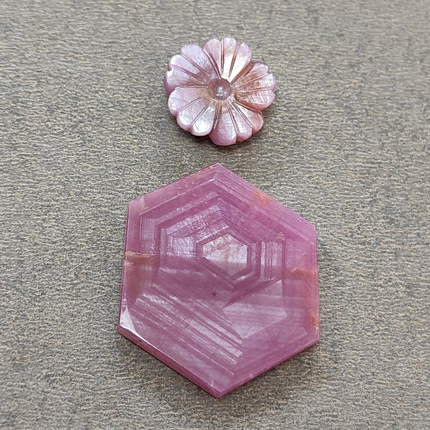 Rosemary Sheen SAPPHIRE Gemstone Flat Slices & Flower Carving : Natural Untreated Unheated Multi Sapphire Round , Hexagon Shapes 2pcs Sets