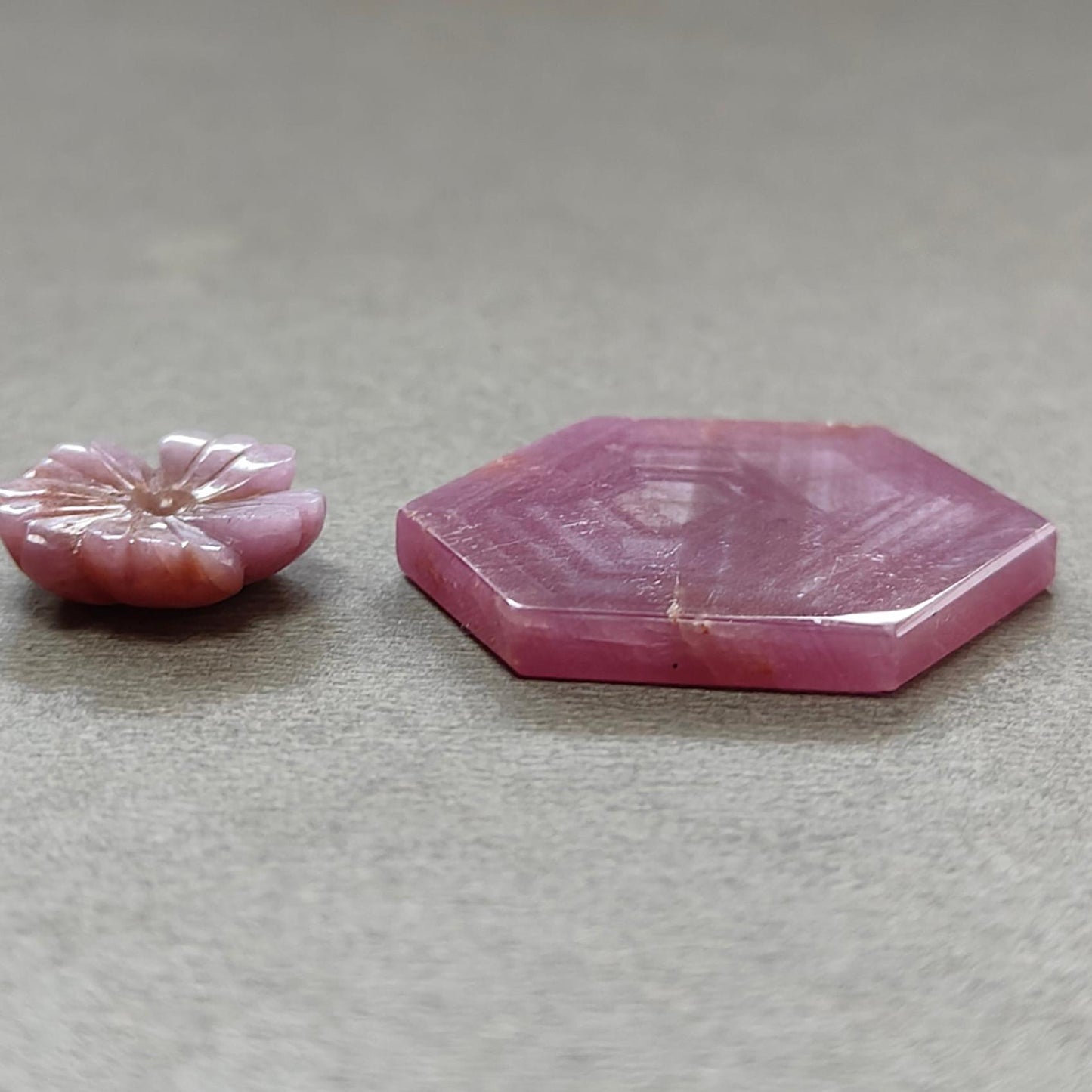 Rosemary Sheen SAPPHIRE Gemstone Flat Slices & Flower Carving : Natural Untreated Unheated Multi Sapphire Round , Hexagon Shapes 2pcs Sets