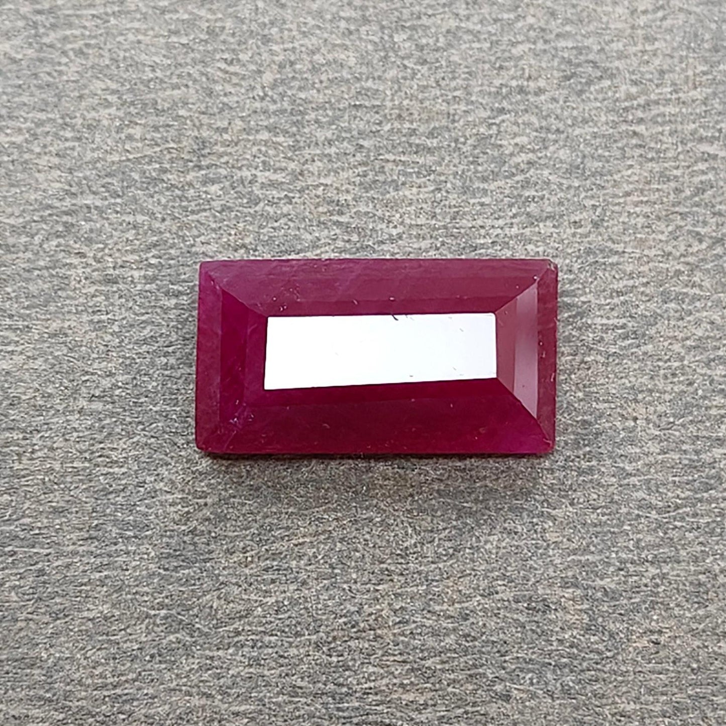 Ruby Gemstone Step Cut : 7.40cts Natural Untreated Unheated Red Ruby Baguette Shape 15*8mm 1pc