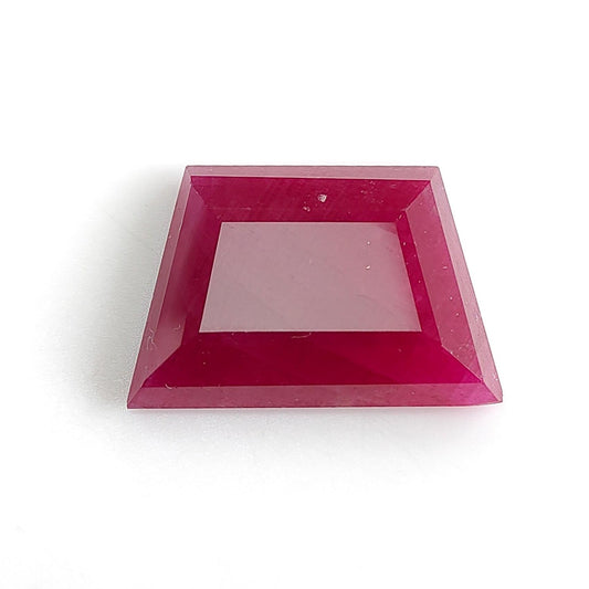 Ruby Gemstone Step Cut : 16.30cts Natural Untreated Unheated Red Ruby Trapezium Shape 21*14mm 1pc