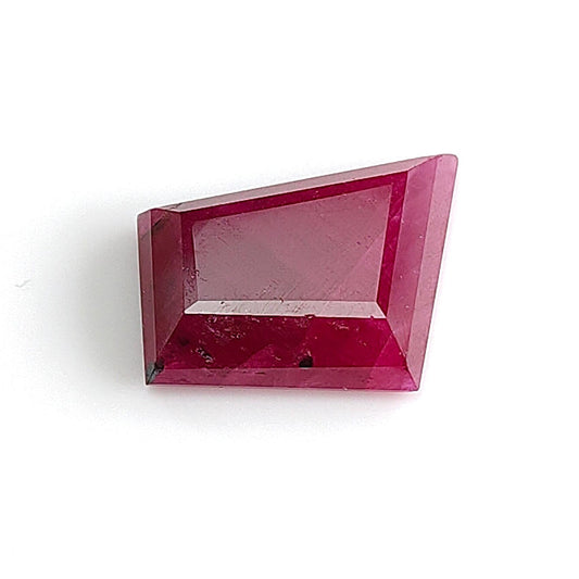 Ruby Gemstone Step Cut : 18.50cts Natural Untreated Unheated Red Ruby Trapezium Shape 19*16mm 1pc