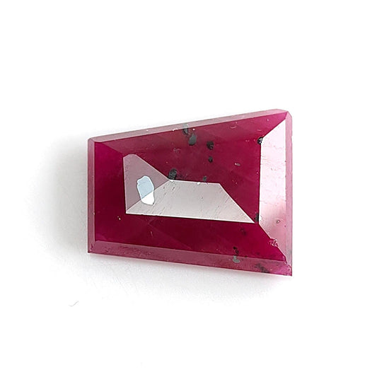 Ruby Gemstone Step Cut : 20.00cts Natural Untreated Unheated Red Ruby Trapezium Shape 19*16mm 1pc