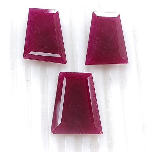 Ruby Gemstone Step Cut : 77.03cts Natural Untreated Unheated Red Ruby Trapezium Shape 22*16mm - 24*19mm 3pc Sets