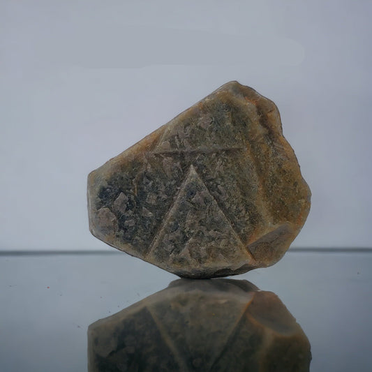 RECORD KEEPER Blue SAPPHIRE Gemstone Crystal : 656.95cts Natural Unheated Triangle Formative Sapphire Rough Specimen 52*42mm