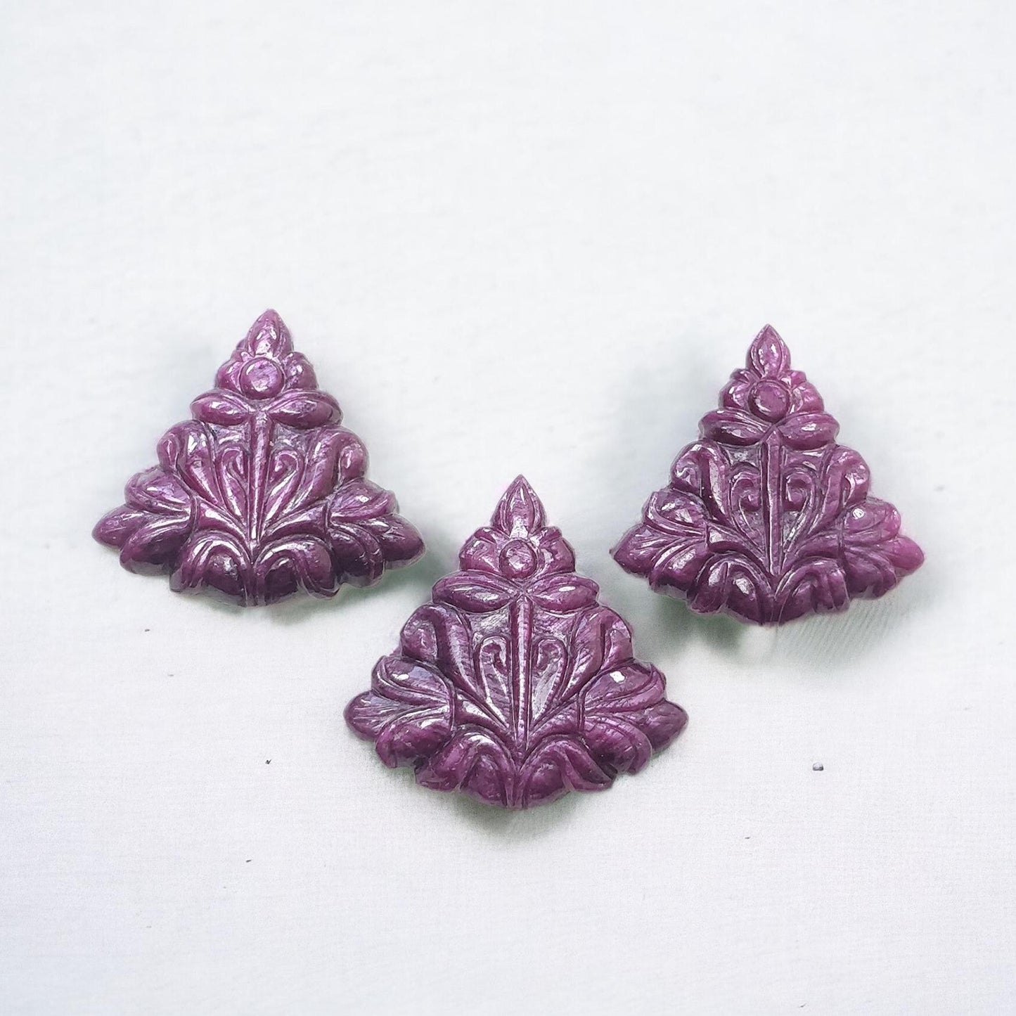 RUBY Gemstone Carving : 87.70cts Natural Untreated Unheated Red Ruby Hand Carved Triangle Shape 28*27mm - 30mm 3pcs