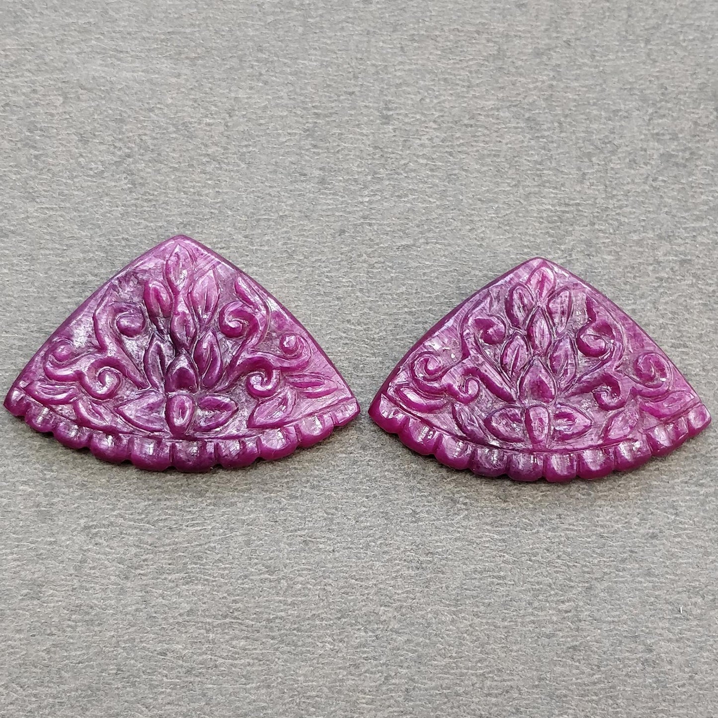 RUBY Gemstone Carving : 44.20cts Natural Untreated Unheated Red Ruby Hand Carved Triangle Shape 21*31mm Pair