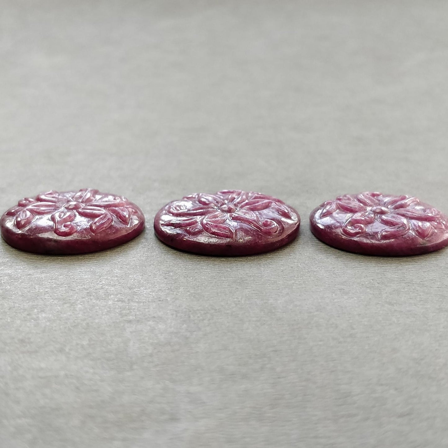 RUBY Gemstone Carving : 70.60cts Natural Untreated Unheated Red Ruby Hand Carved Round Shape 22mm - 22.5mm 3pcs