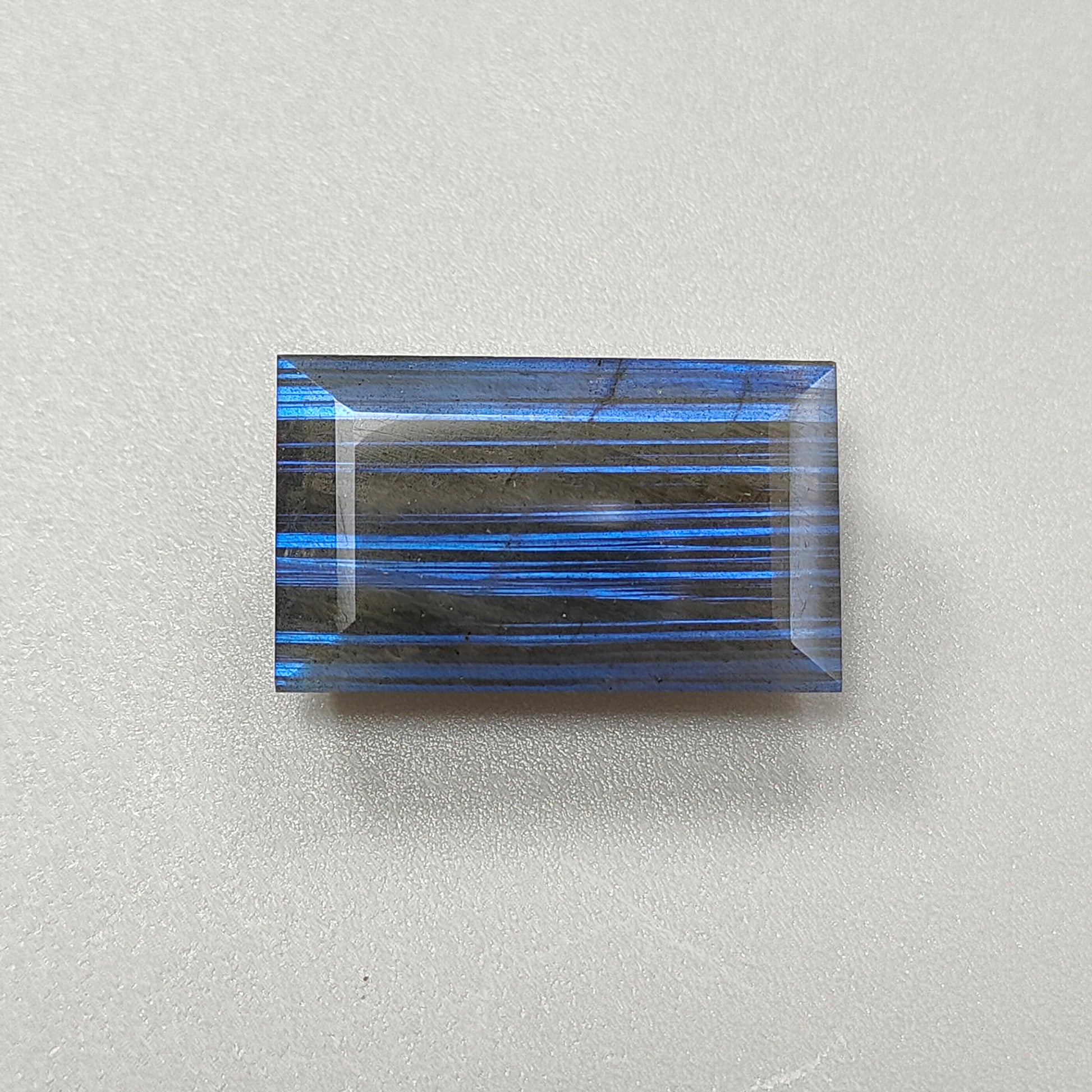 三月诞生石