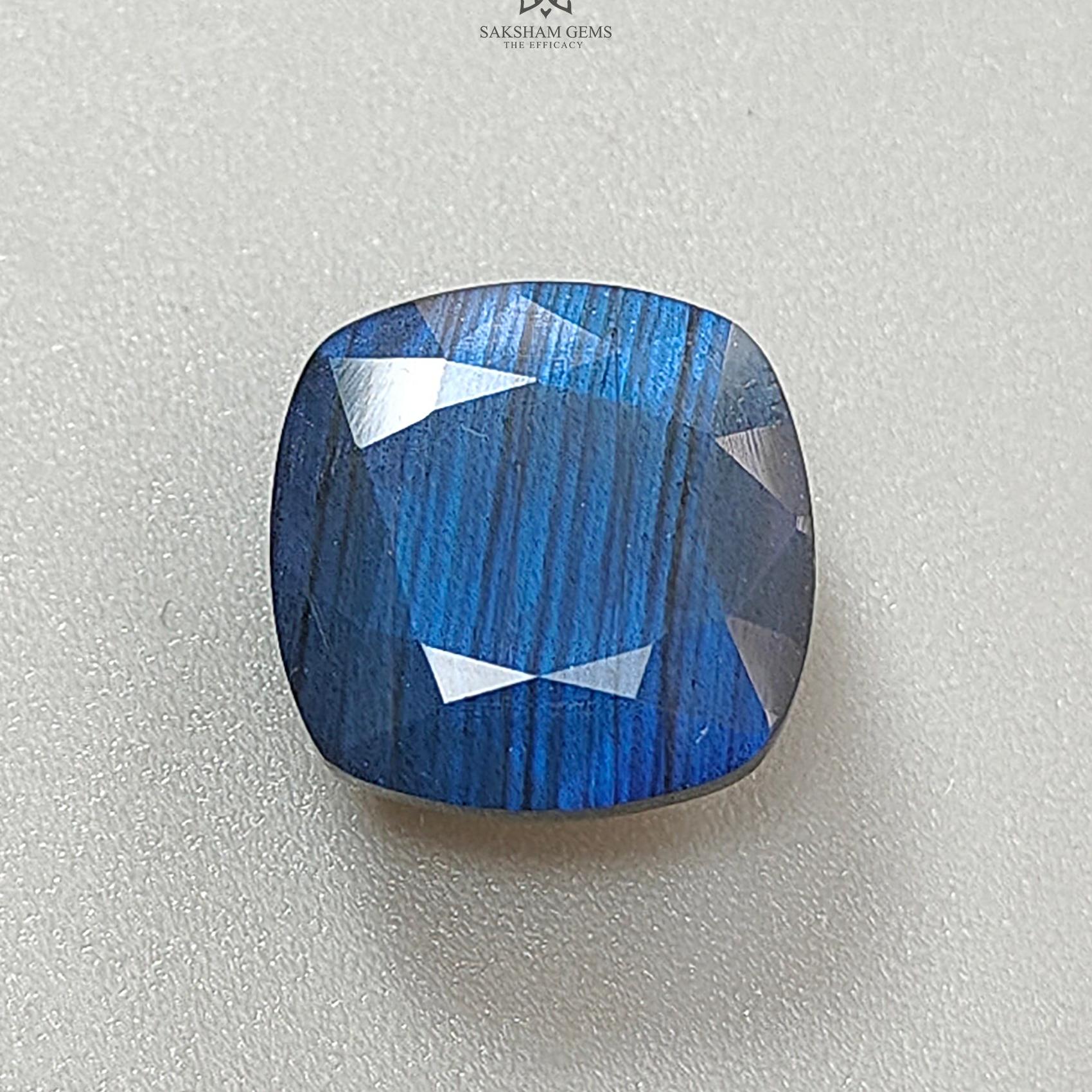 Labradorite Gemstone