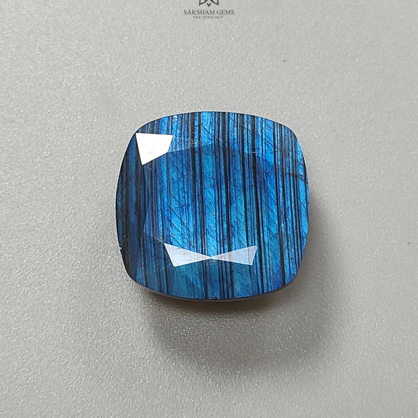 Labradorite Gemstone