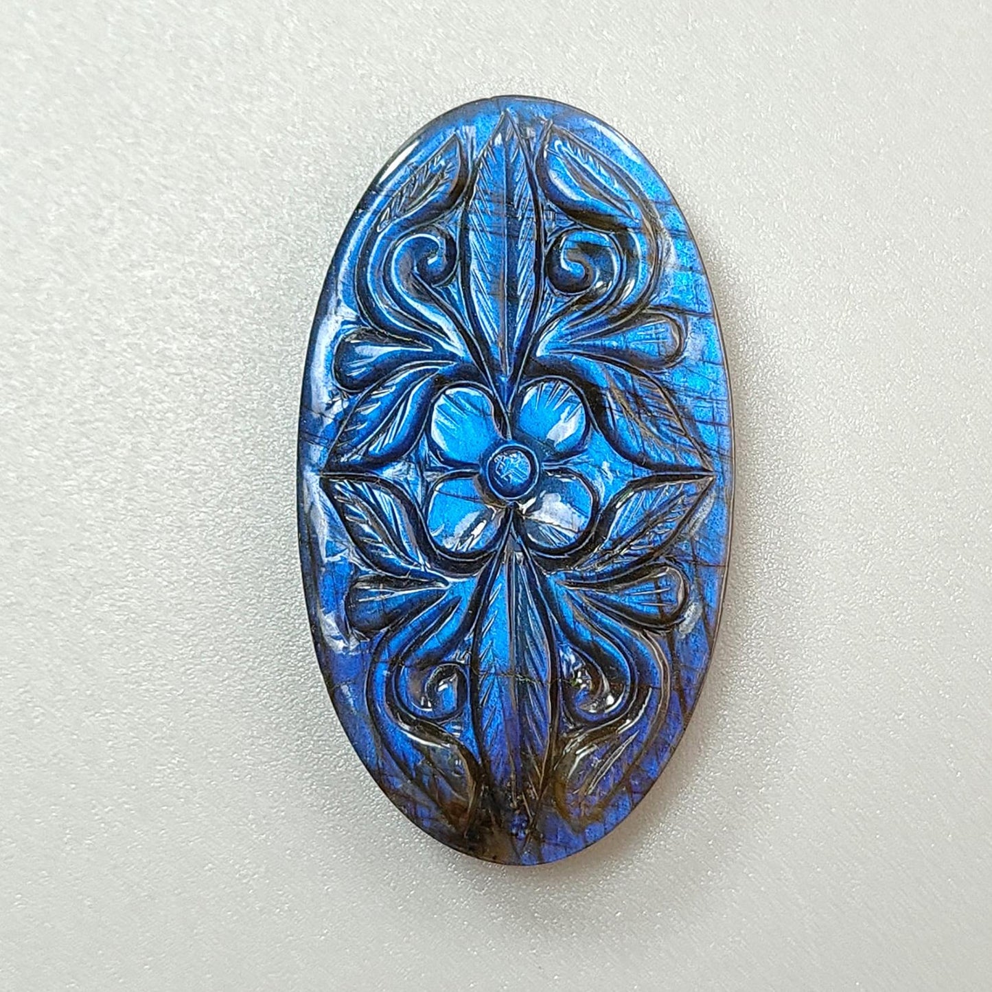 Blue Labradorite Gemstone Carving: 75.20cts Natural Untreated Unheated Labradorite Hand Carved Oval Shape 47.5*27mm 1pc For Jewelry