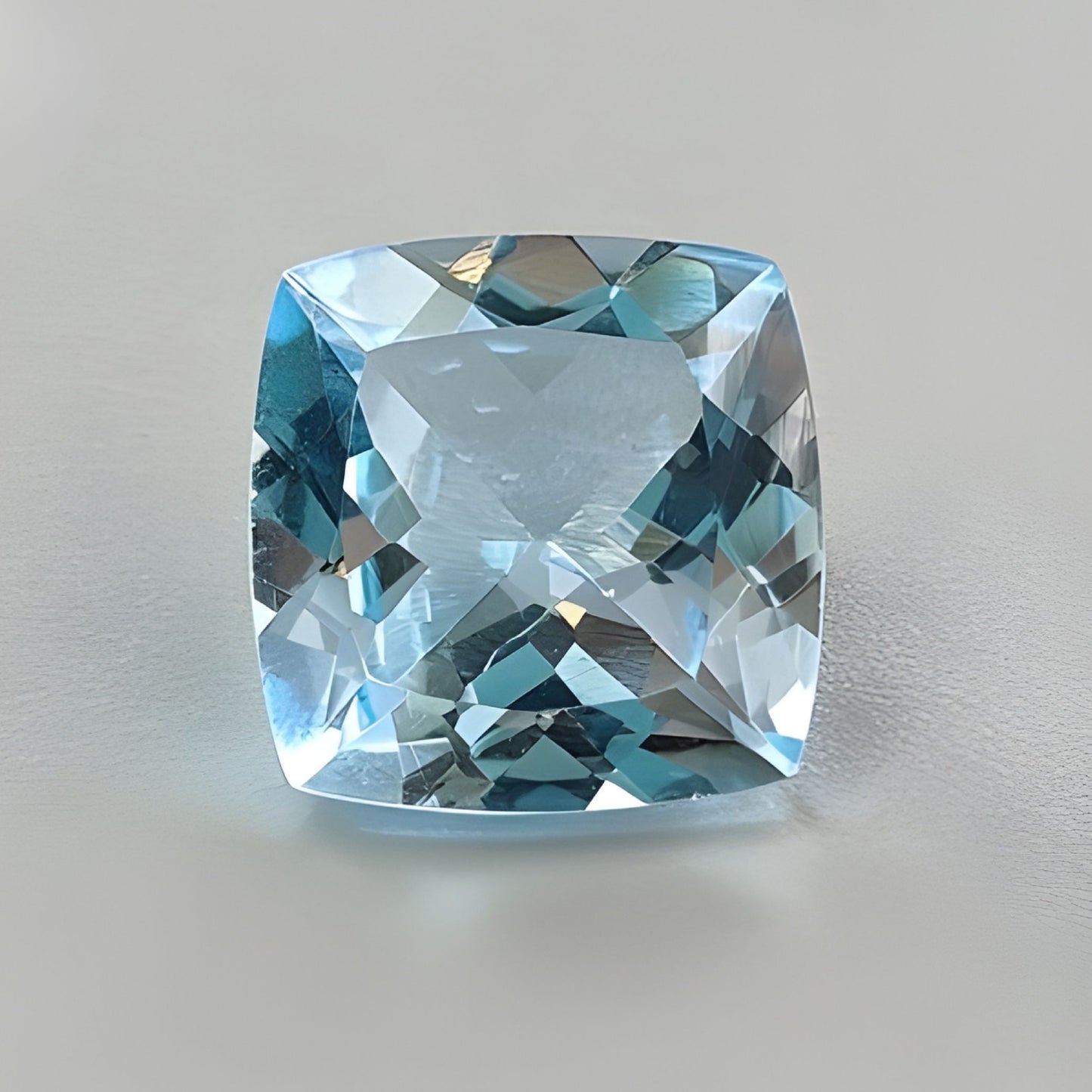 10.50cts Natural Untreated Blue Topaz Gemstone Faceted Cut Cushion Shape
