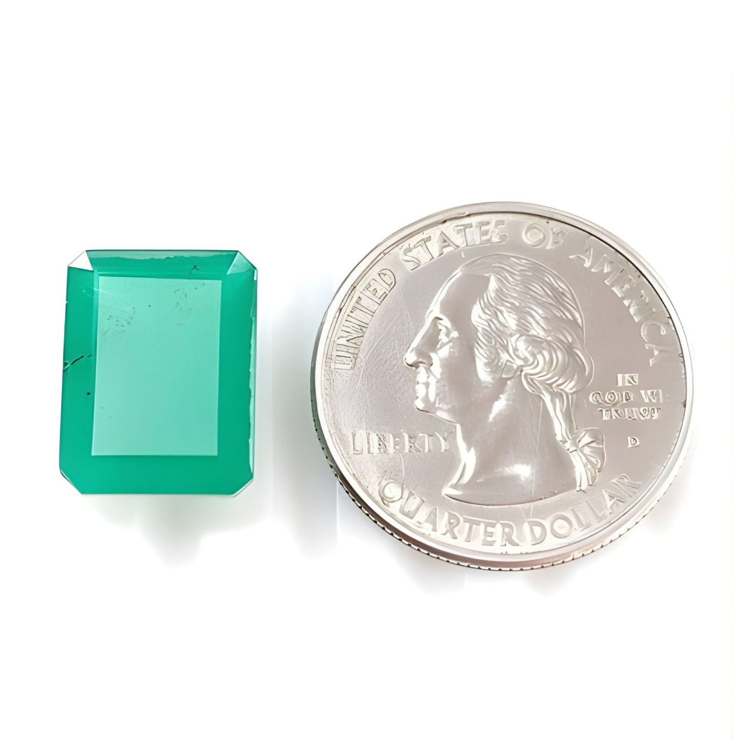 绿石英组装成珠宝