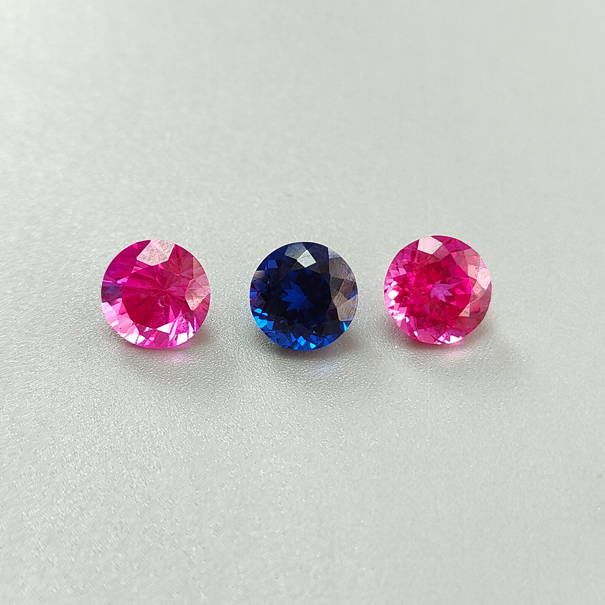 合成蓝宝石刻面切割