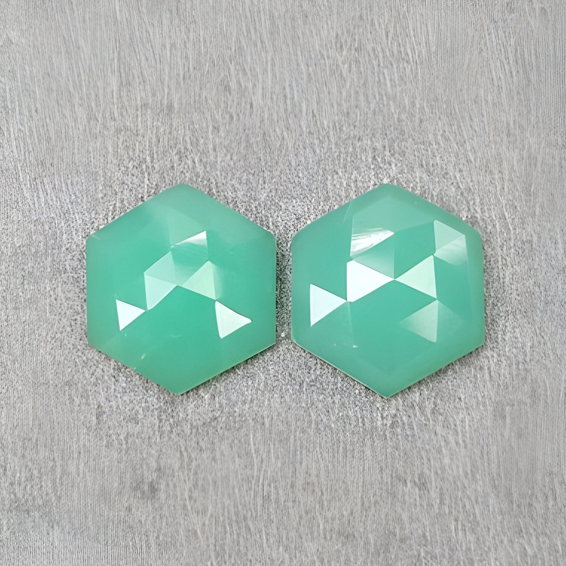 クリソプレーズ 六角形ファセットカット