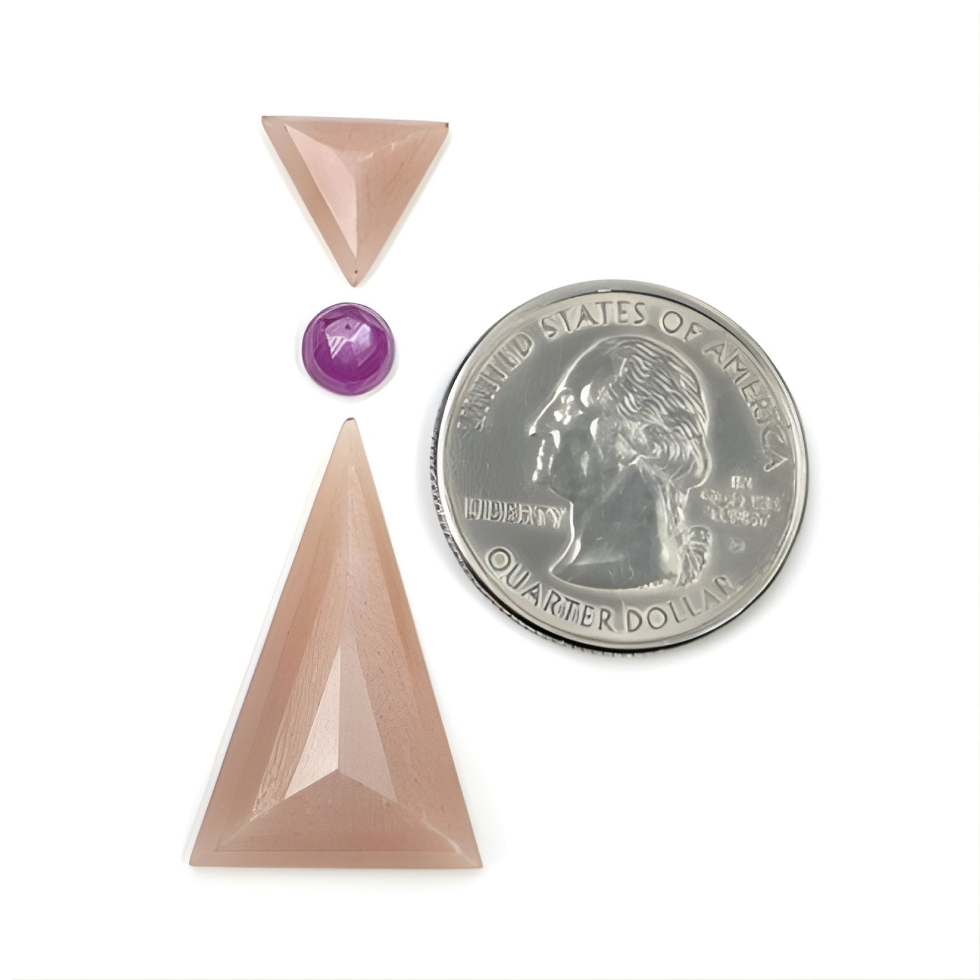 ムーンストーン、サファイアの三角形のステップカット