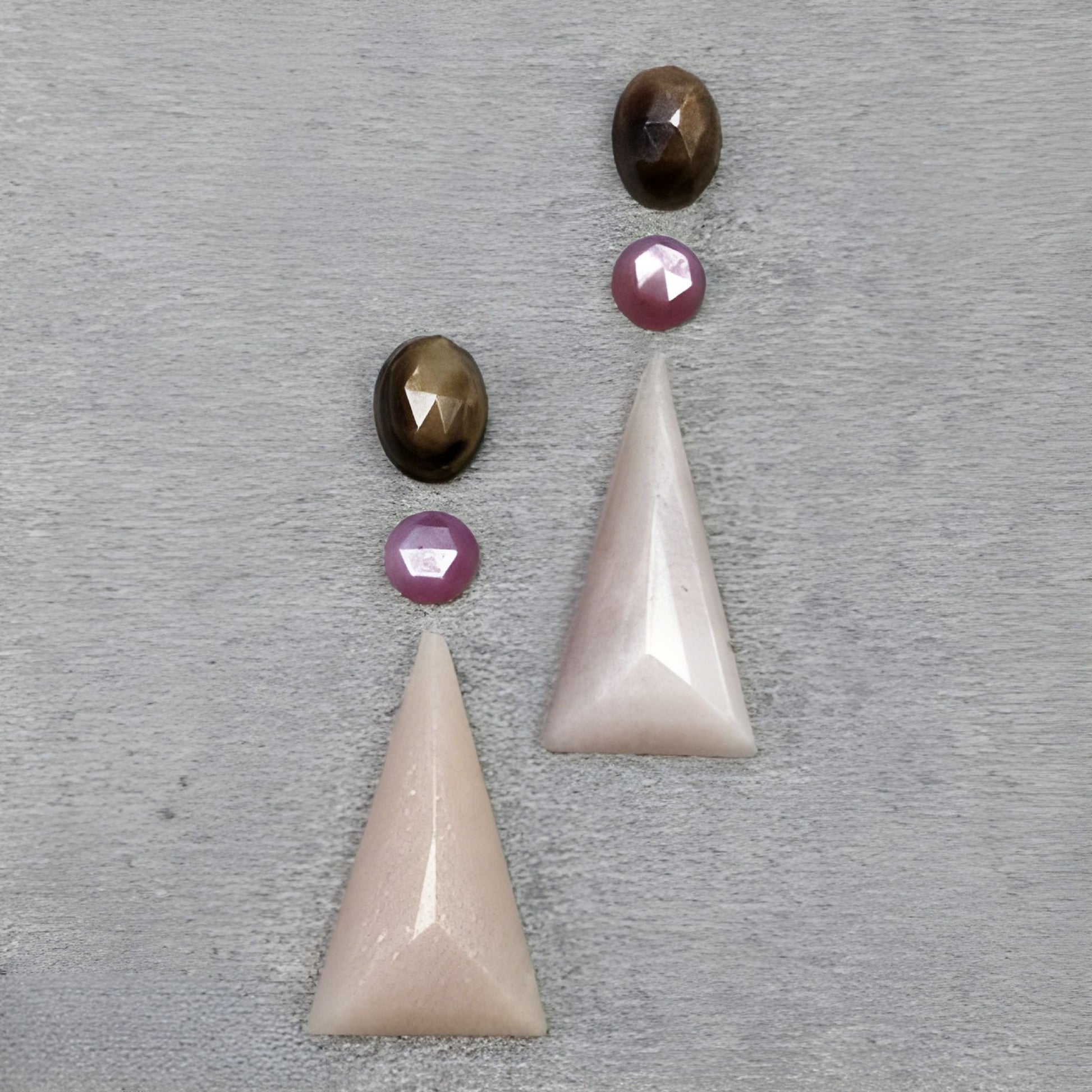 月光石、蓝宝石用于珠宝