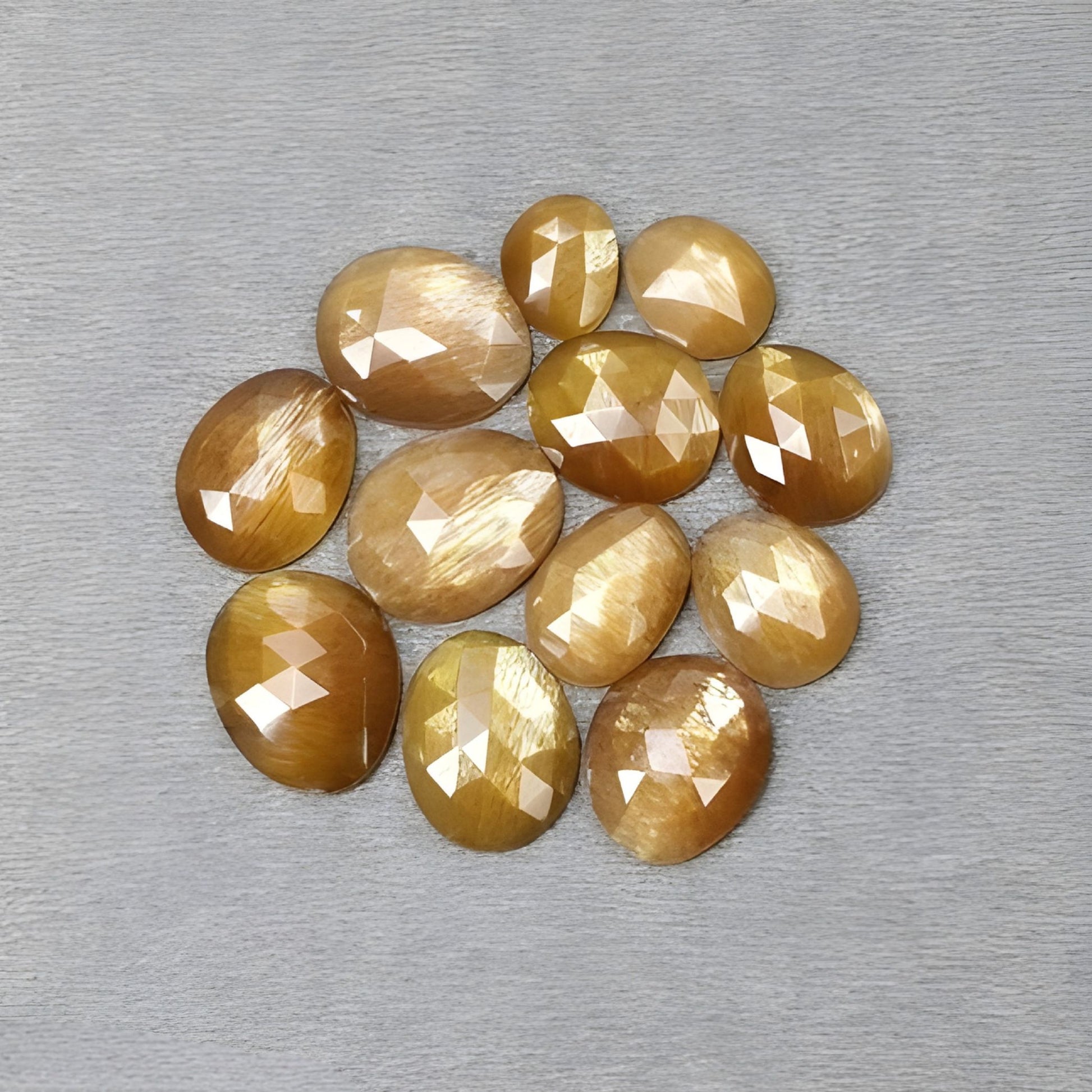 pietra di luna pietra preziosa naturale non trattata